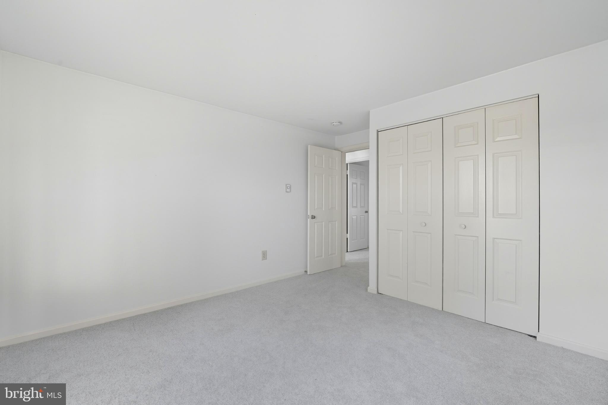 916 BROADVIEW AVENUE