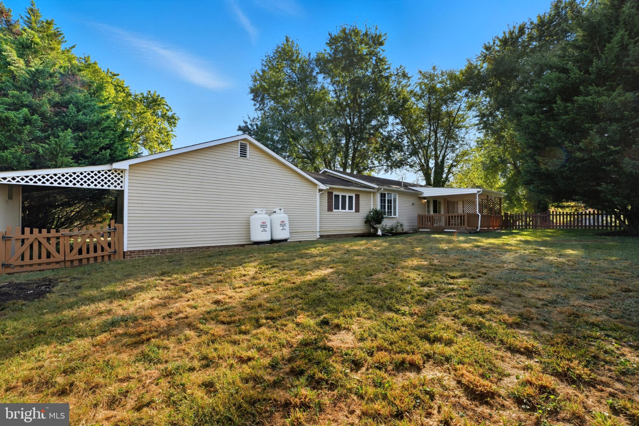 916 BROADVIEW AVENUE