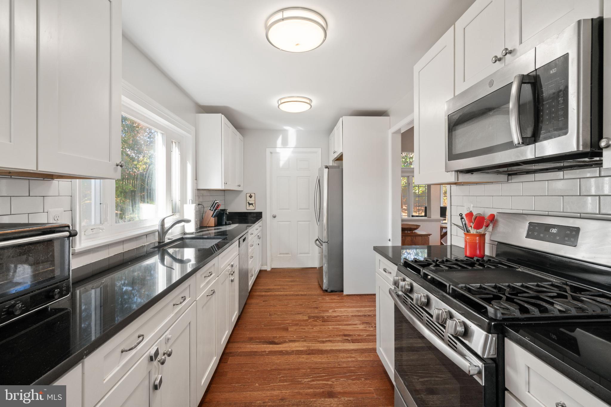 7164 BUNKER HILL ROAD