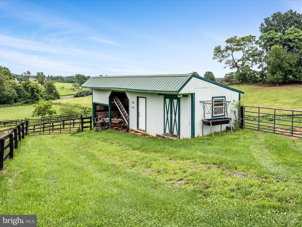 3959 COBBLER MOUNTAIN ROAD