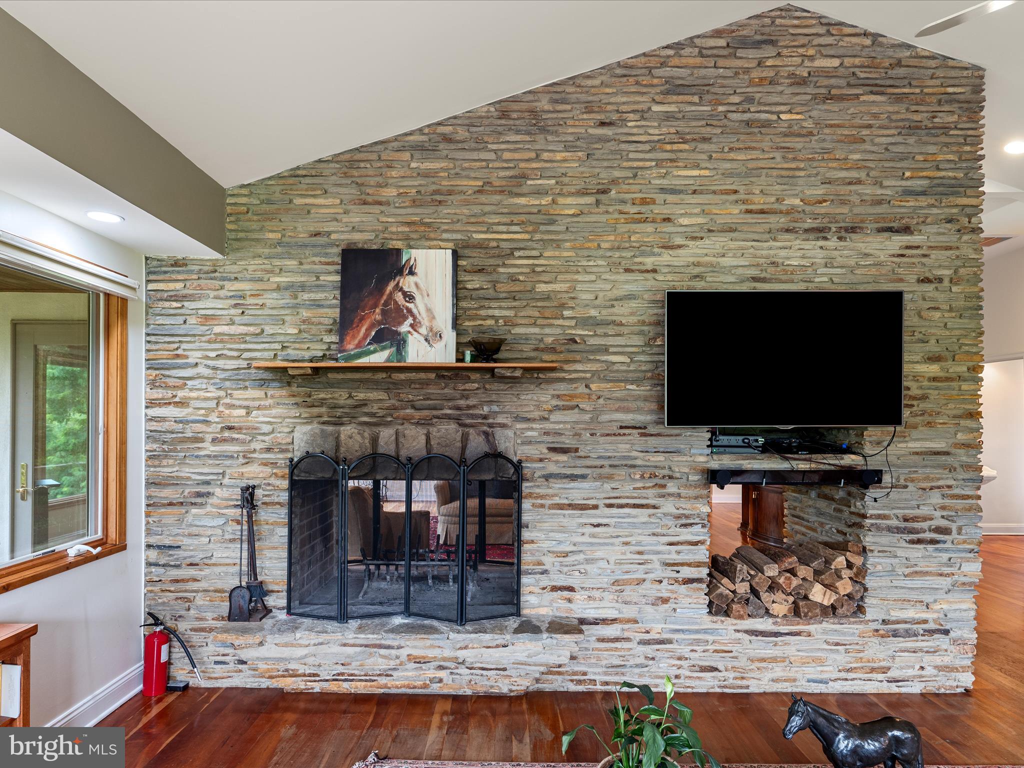 3959 COBBLER MOUNTAIN ROAD
