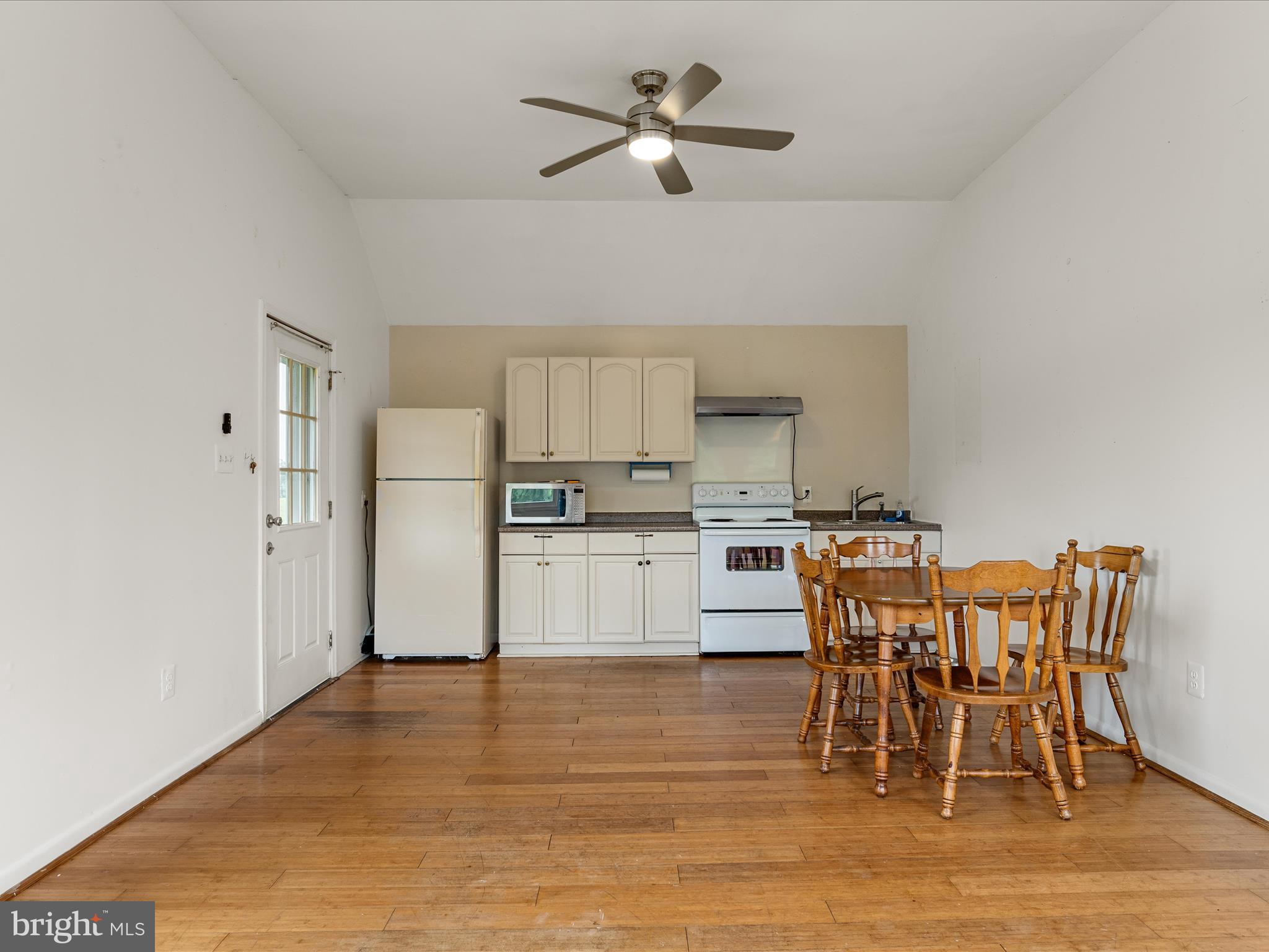 3959 COBBLER MOUNTAIN ROAD