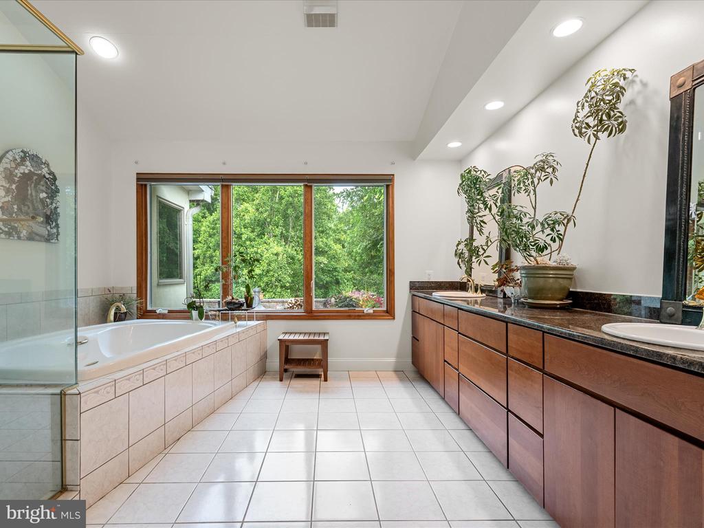 3959 COBBLER MOUNTAIN ROAD