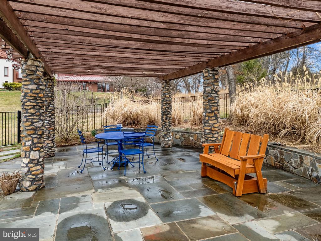 3850 COBBLER MOUNTAIN ROAD