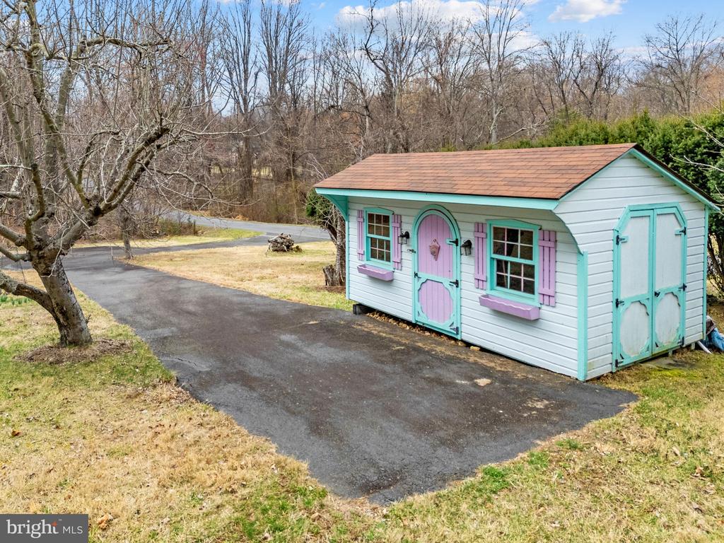 3850 COBBLER MOUNTAIN ROAD