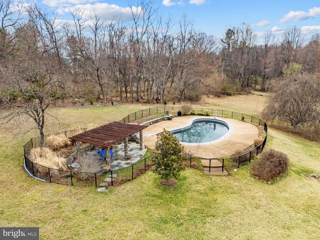 3850 COBBLER MOUNTAIN ROAD