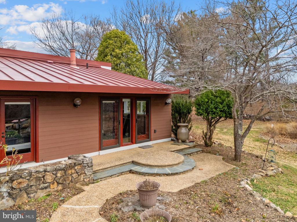 3850 COBBLER MOUNTAIN ROAD