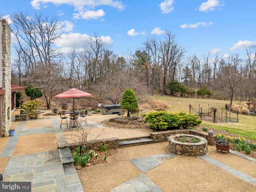 3850 COBBLER MOUNTAIN ROAD