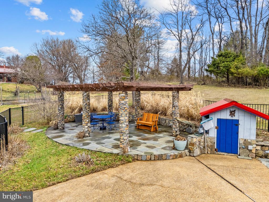 3850 COBBLER MOUNTAIN ROAD