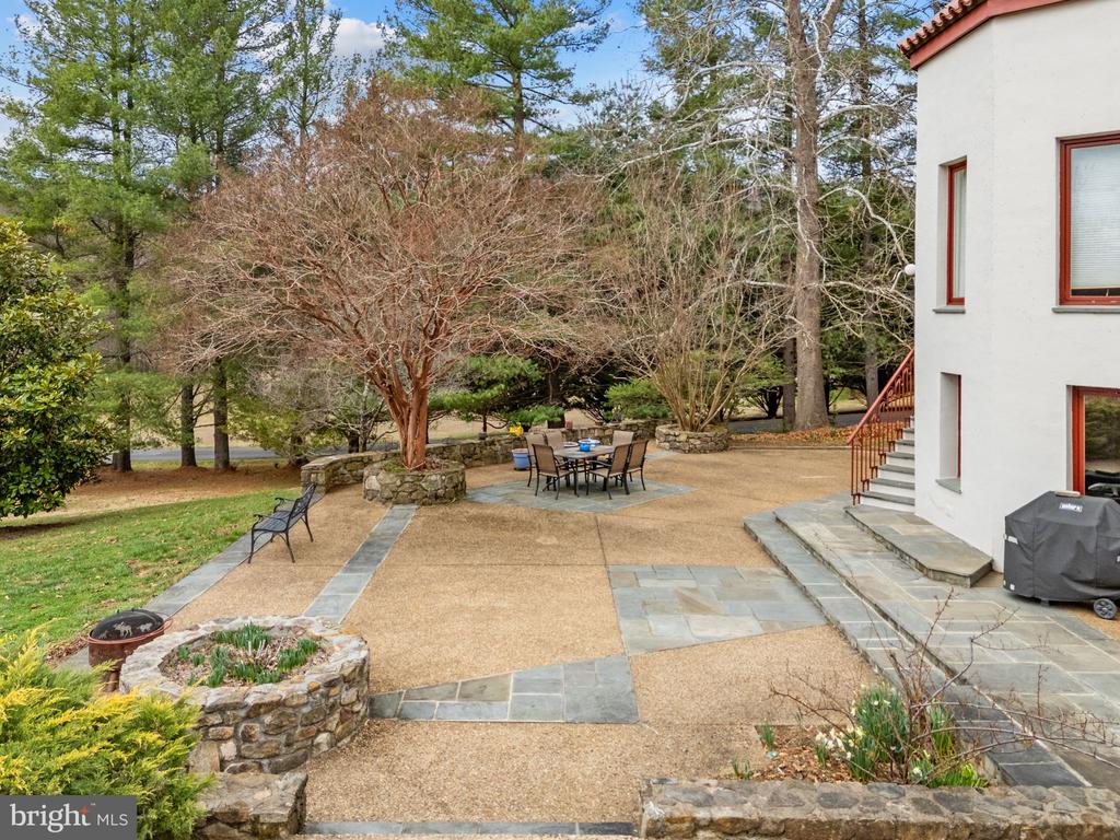 3850 COBBLER MOUNTAIN ROAD