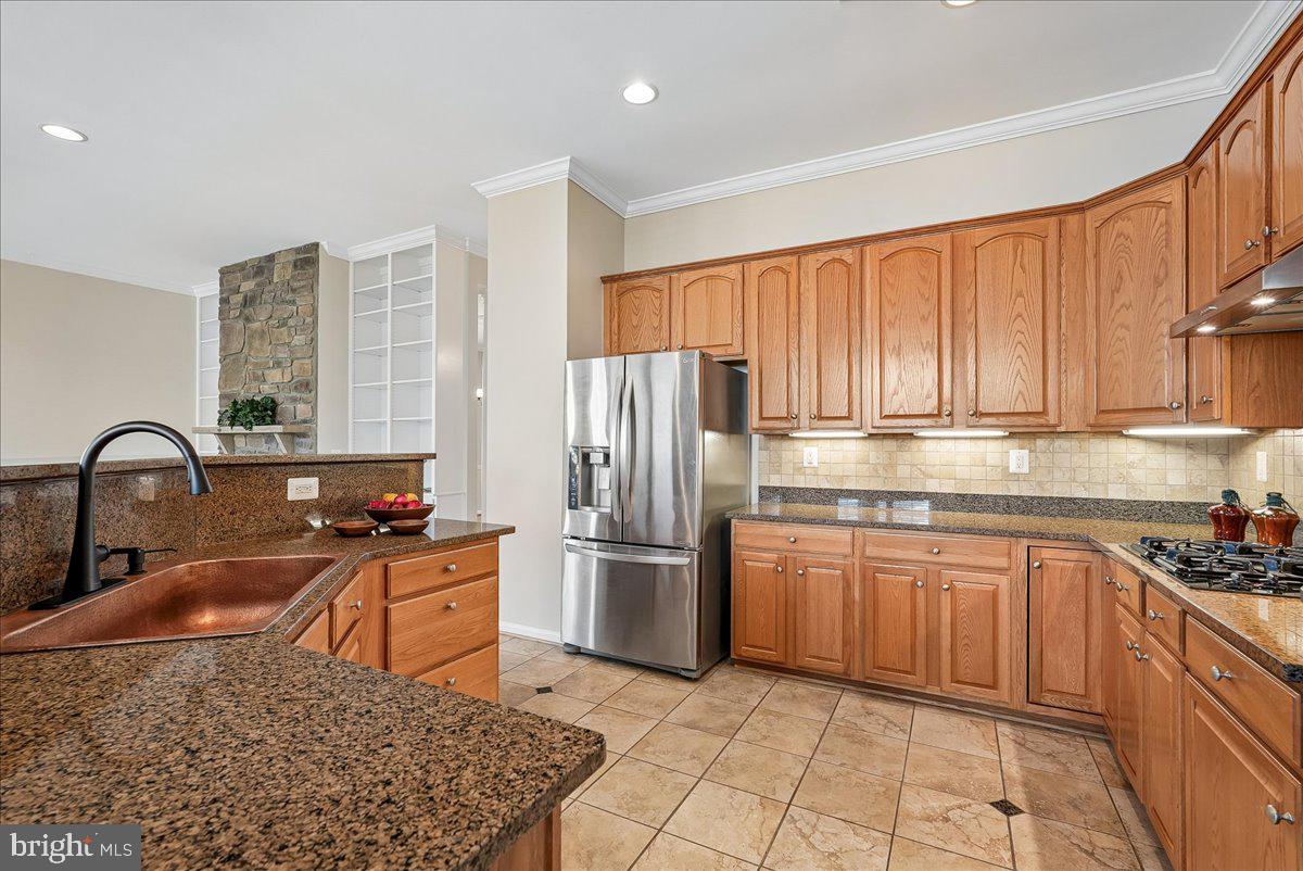 6854 AVERBACH COURT