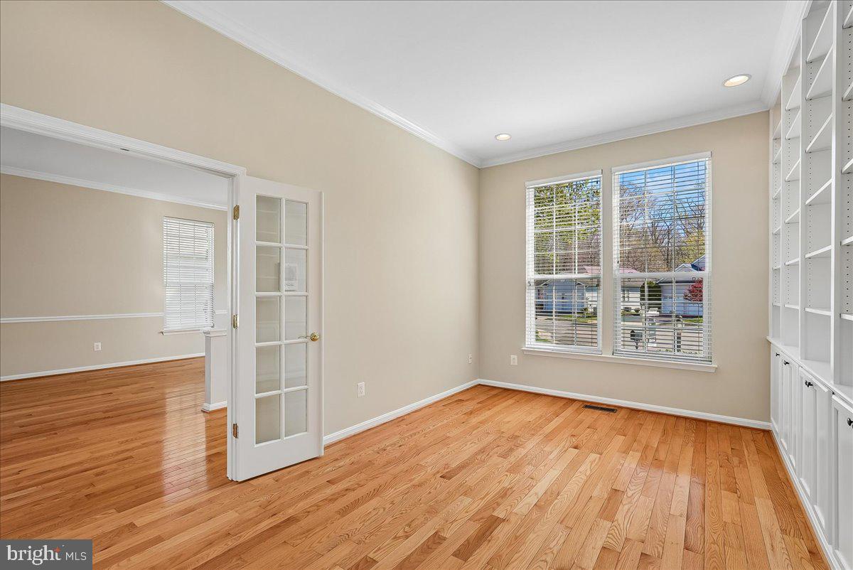 6854 AVERBACH COURT