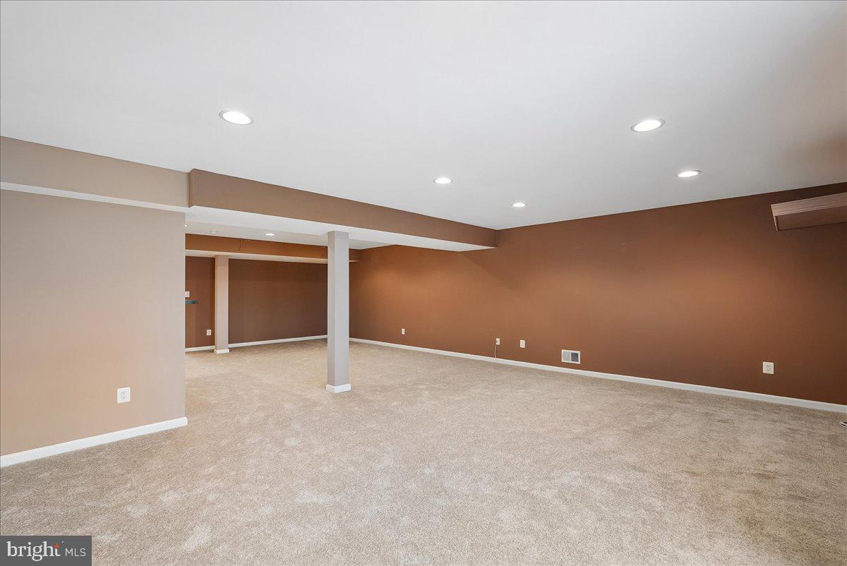 6854 AVERBACH COURT