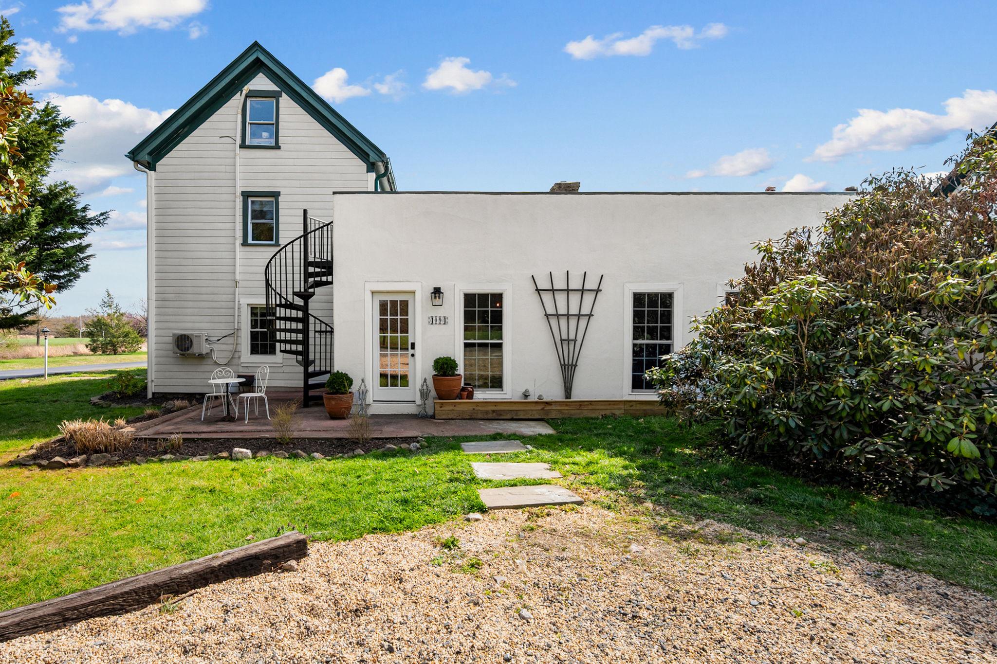 4094 WHITING ROAD