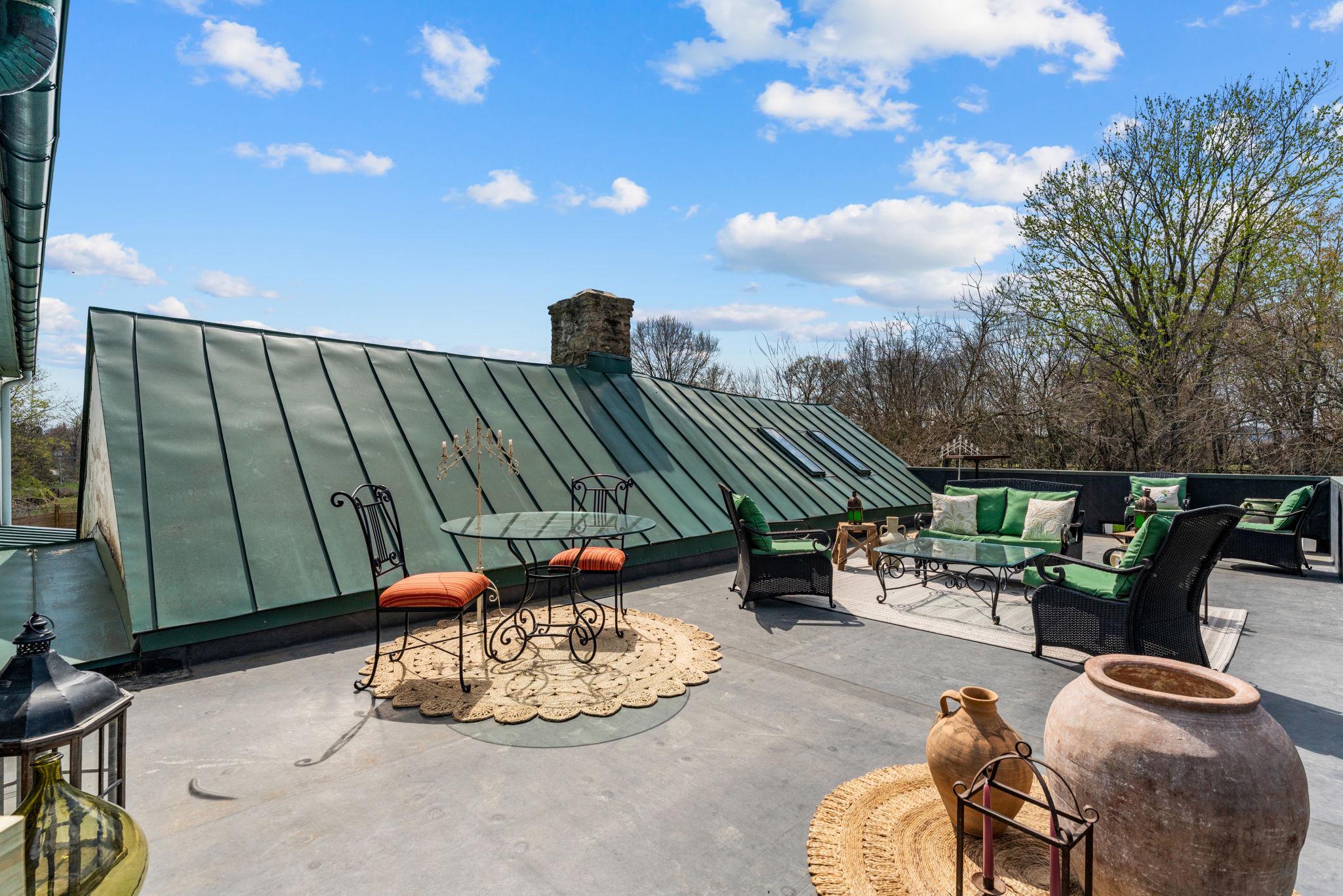 4094 WHITING ROAD