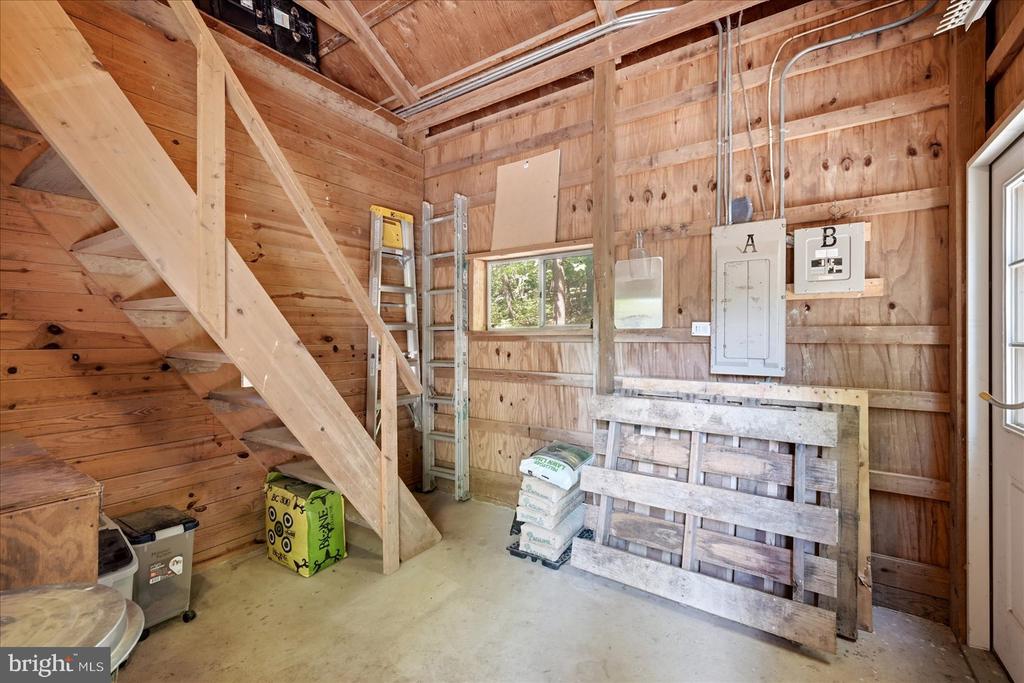 5221 MOUNTAIN VIEW DRIVE