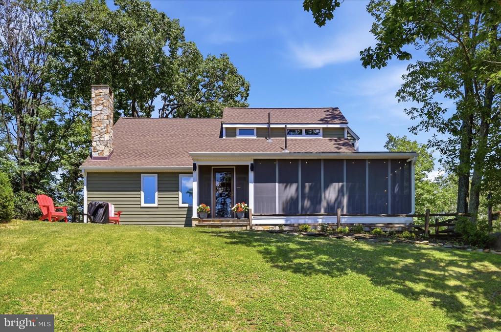 5221 MOUNTAIN VIEW DRIVE