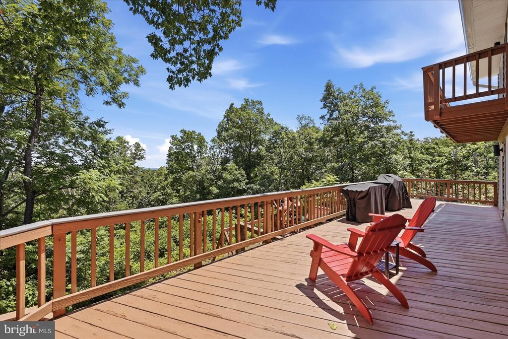 5221 MOUNTAIN VIEW DRIVE