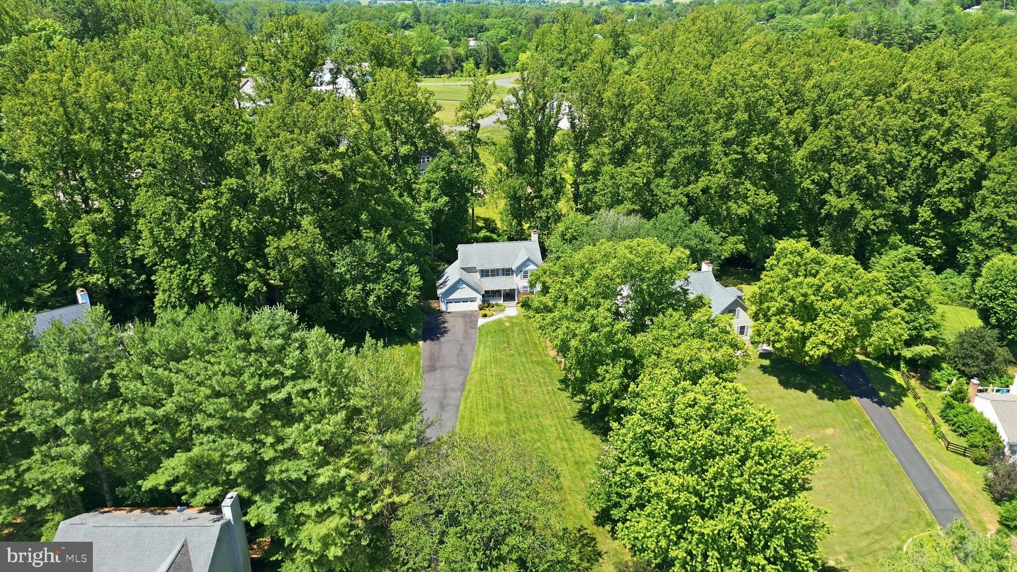 6404 COTSWOLD WAY