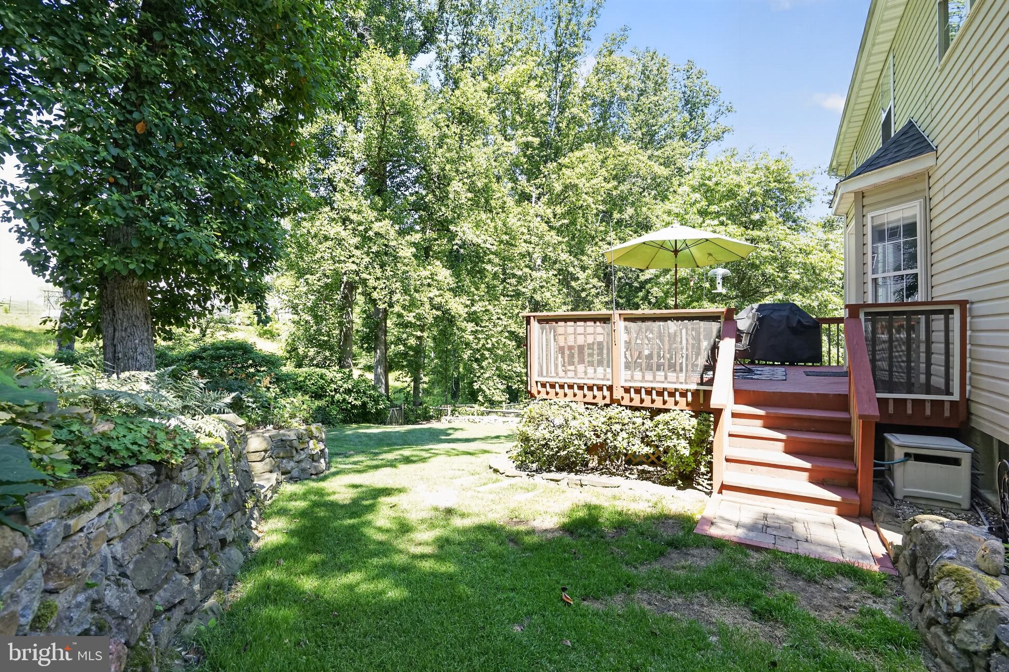 6404 COTSWOLD WAY