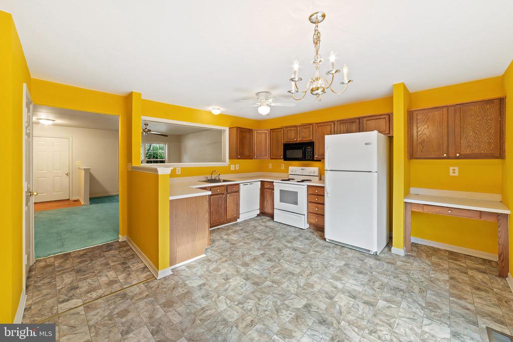 570 HIGHLAND TOWNE LANE