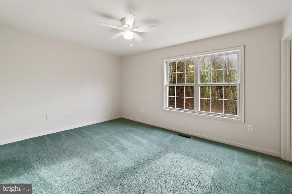 570 HIGHLAND TOWNE LANE