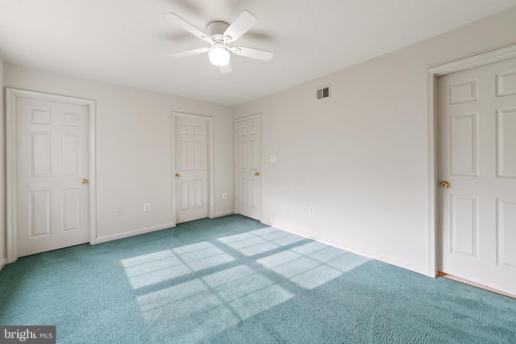 570 HIGHLAND TOWNE LANE
