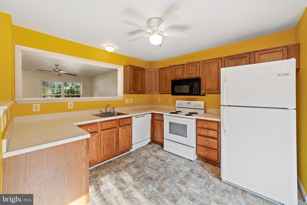 570 HIGHLAND TOWNE LANE