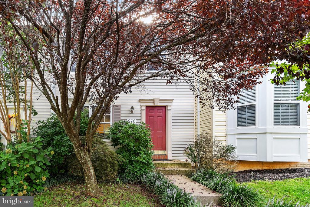 570 HIGHLAND TOWNE LANE
