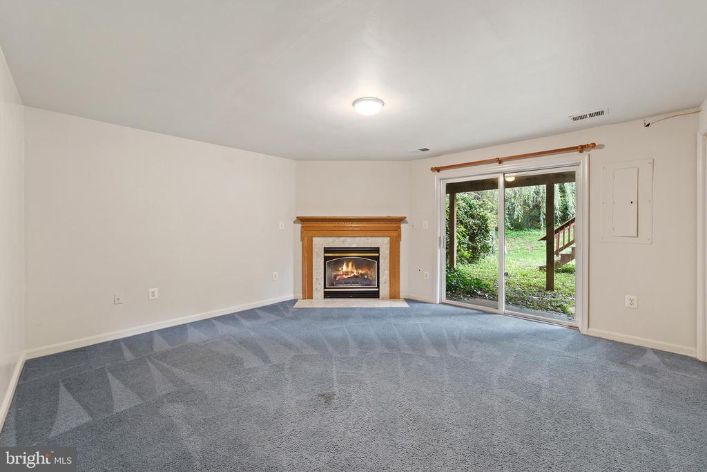 570 HIGHLAND TOWNE LANE