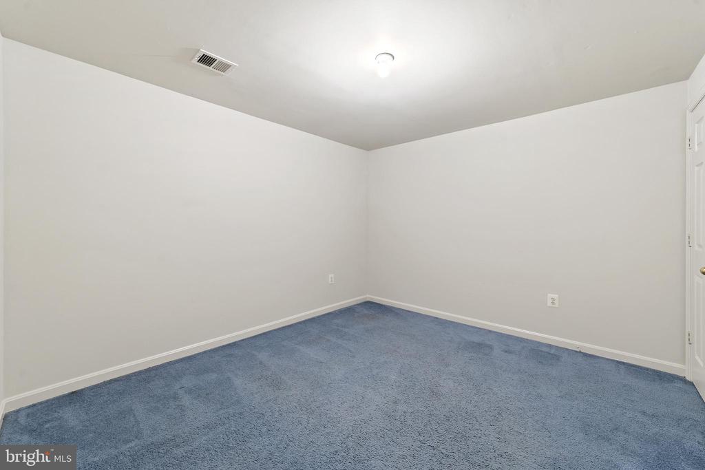 570 HIGHLAND TOWNE LANE