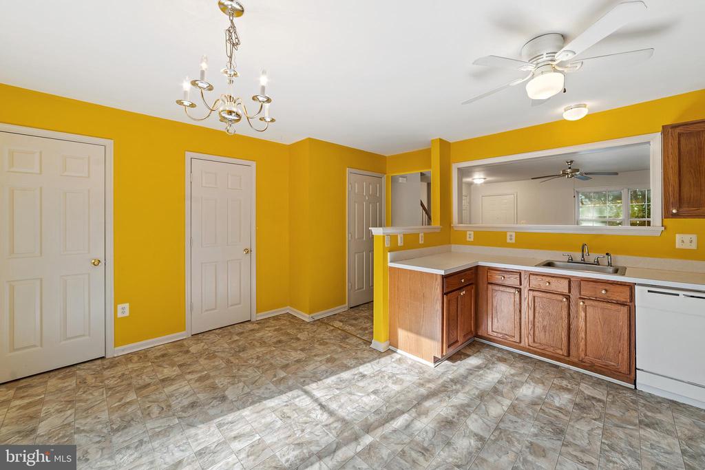 570 HIGHLAND TOWNE LANE