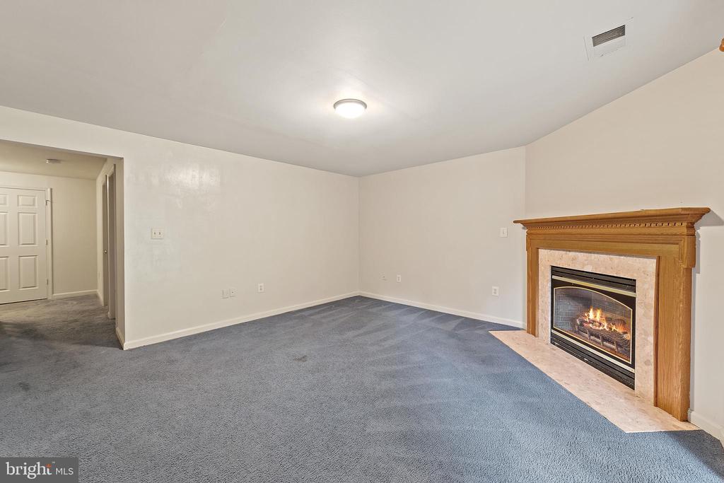 570 HIGHLAND TOWNE LANE