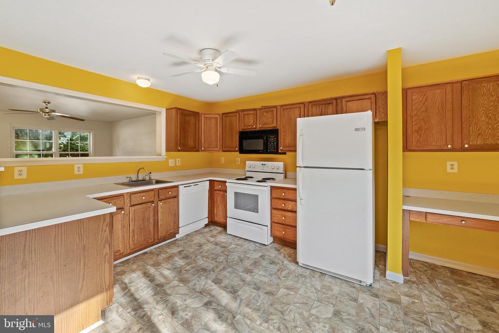 570 HIGHLAND TOWNE LANE