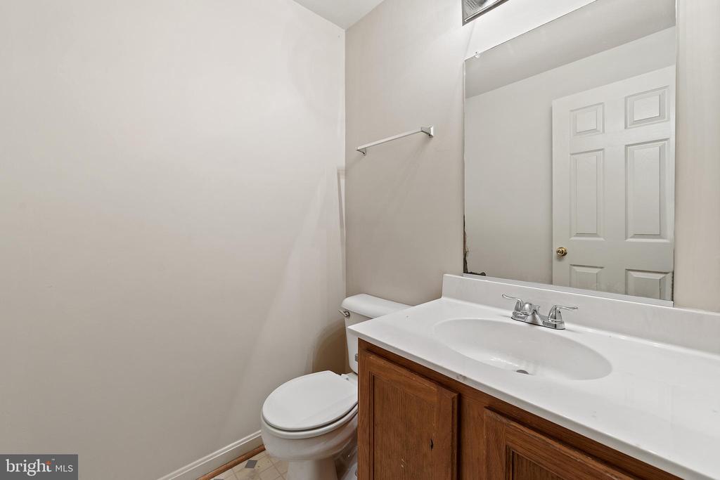 570 HIGHLAND TOWNE LANE