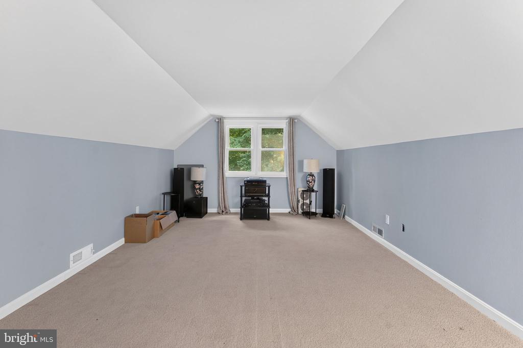 7398 TERRANOVA DRIVE