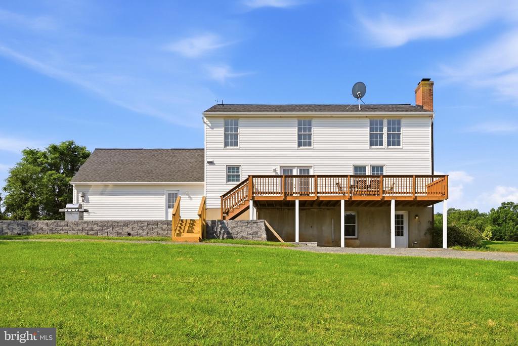9411 GREEN MEADOWS ROAD