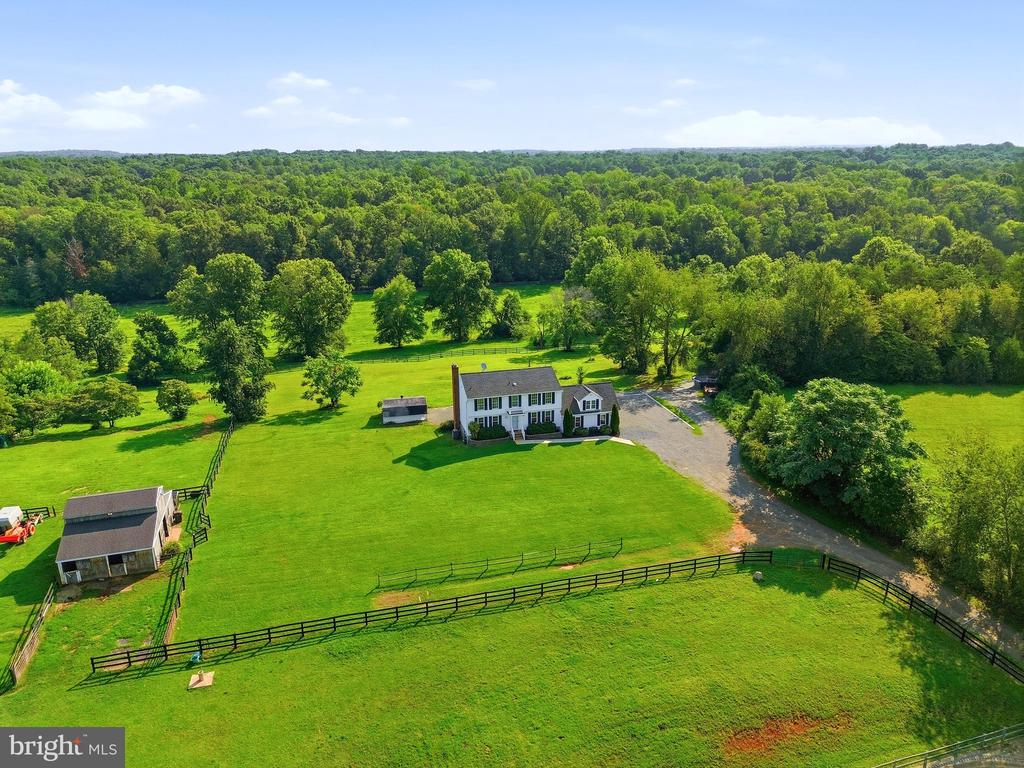 9411 GREEN MEADOWS ROAD