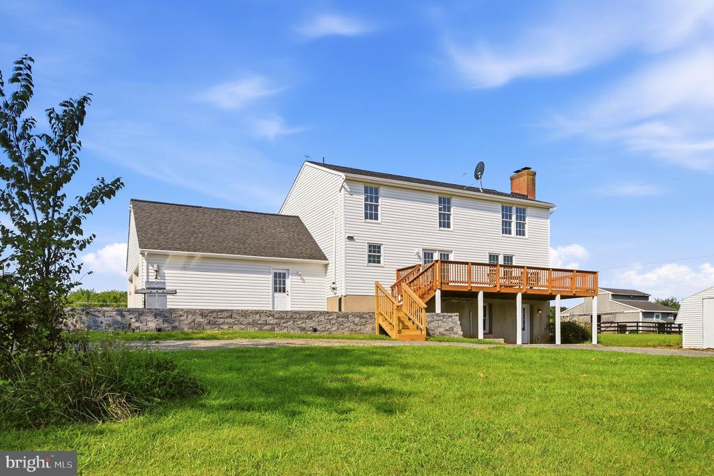9411 GREEN MEADOWS ROAD
