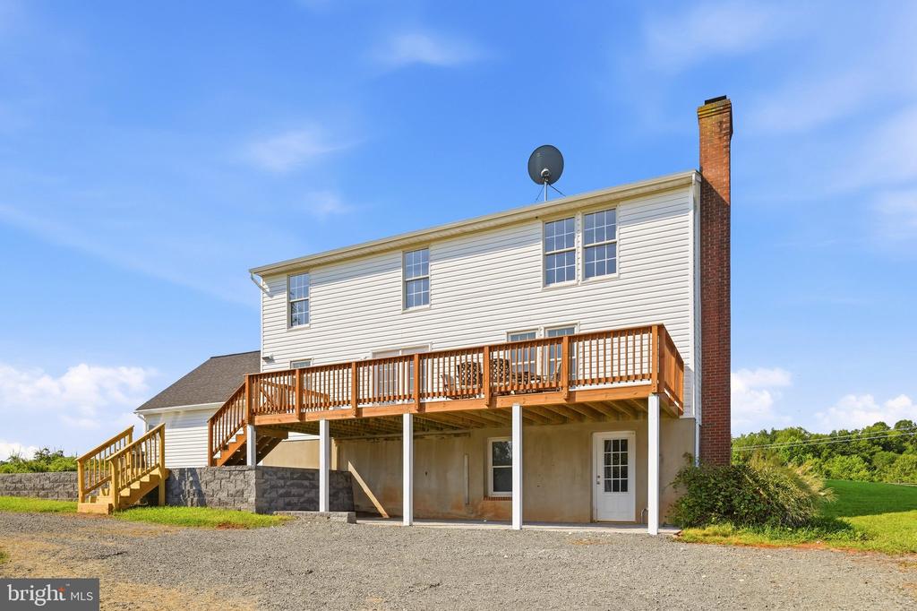9411 GREEN MEADOWS ROAD