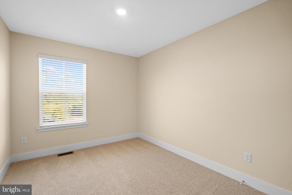 112 HOPI PLACE