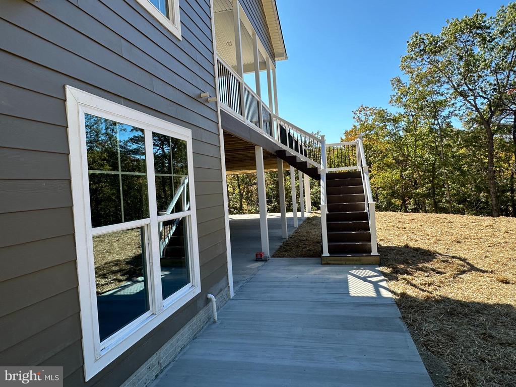 115 SPLIT RIDGE LANE