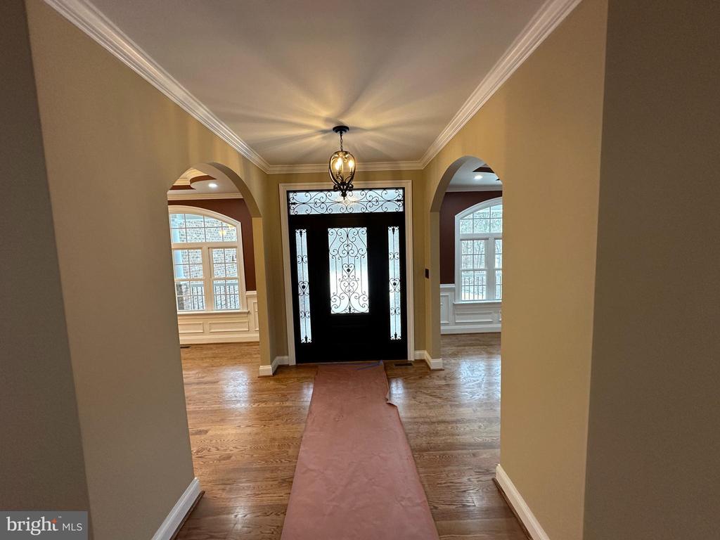 115 SPLIT RIDGE LANE
