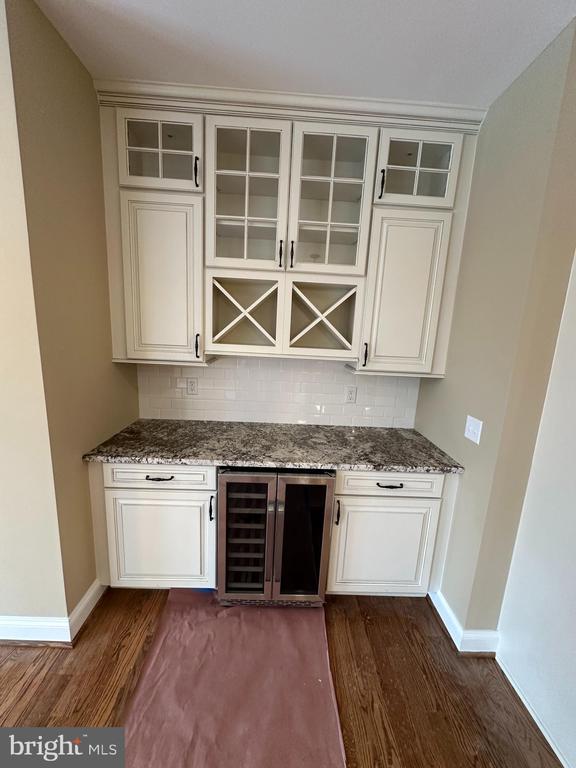 115 SPLIT RIDGE LANE