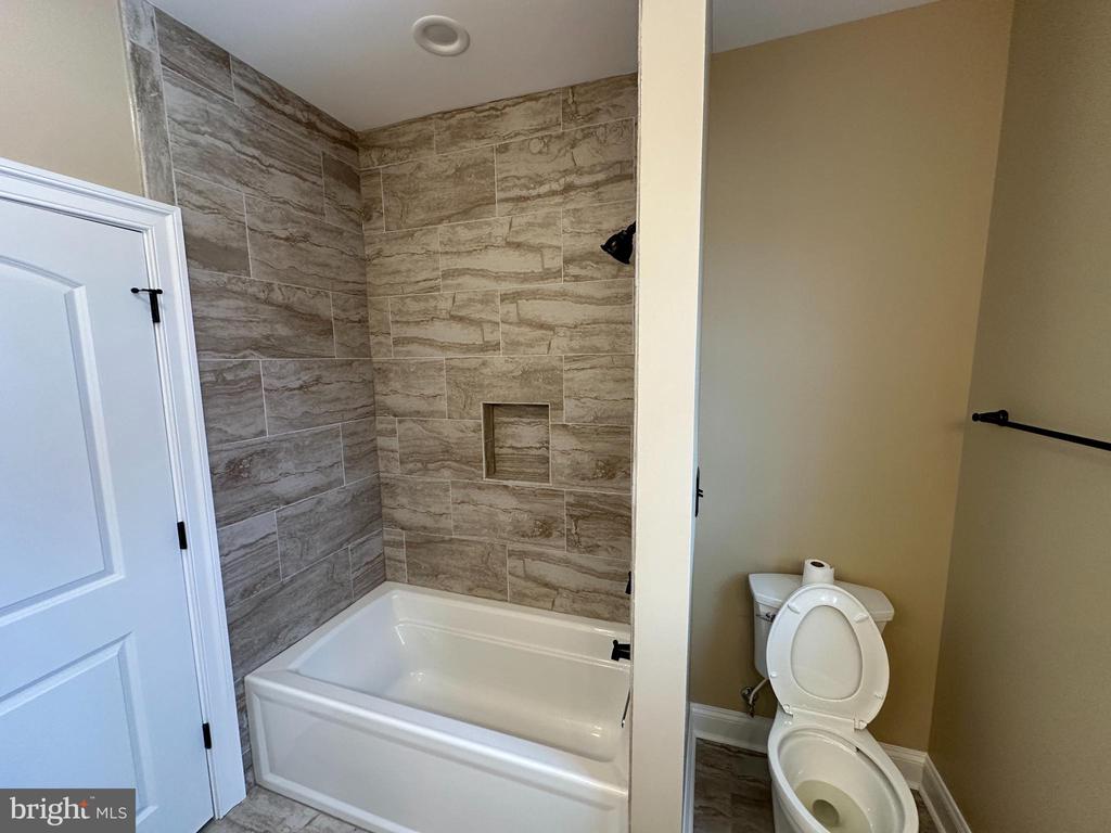 115 SPLIT RIDGE LANE