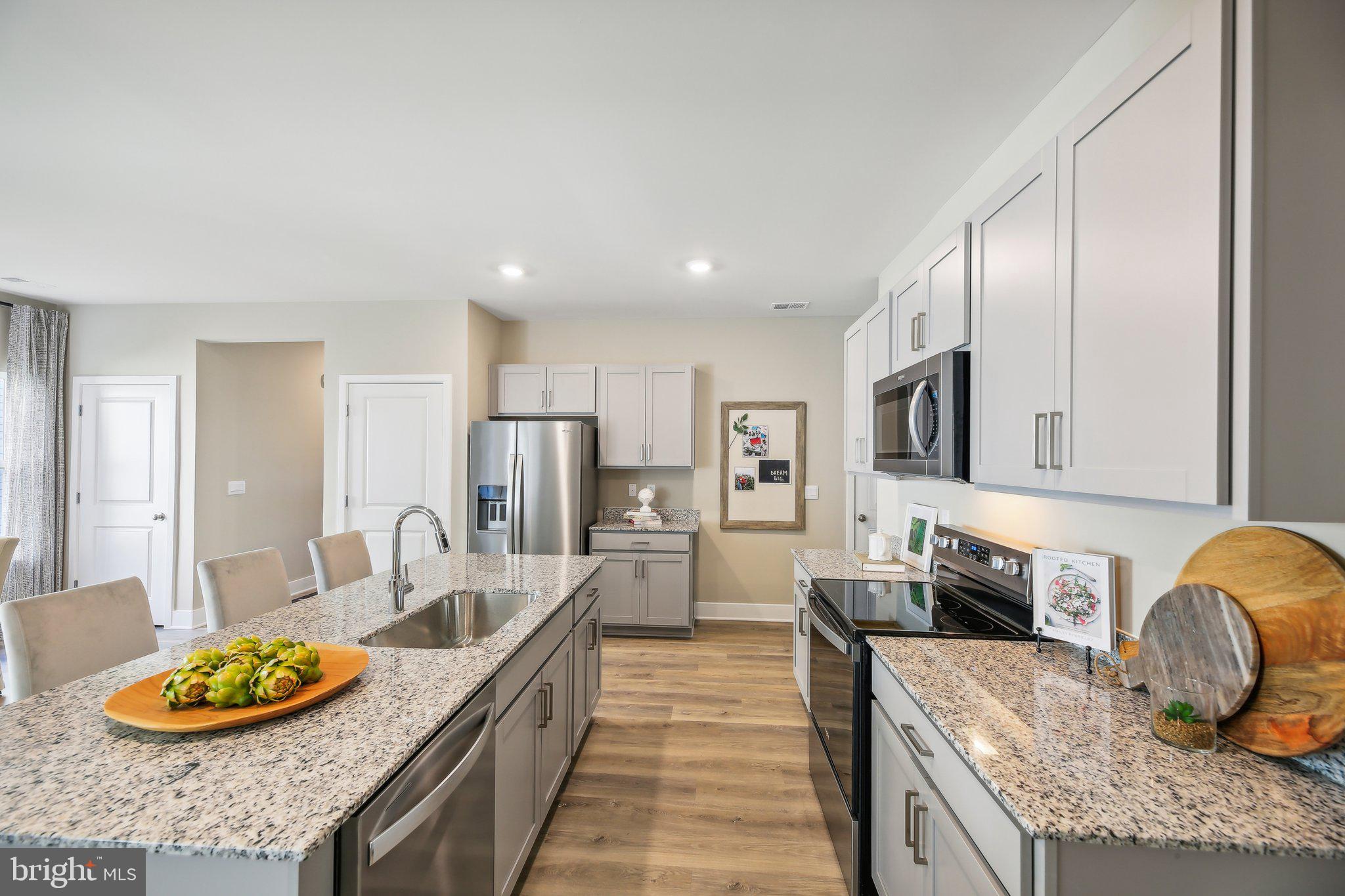 128 MANASQUAN WAY
