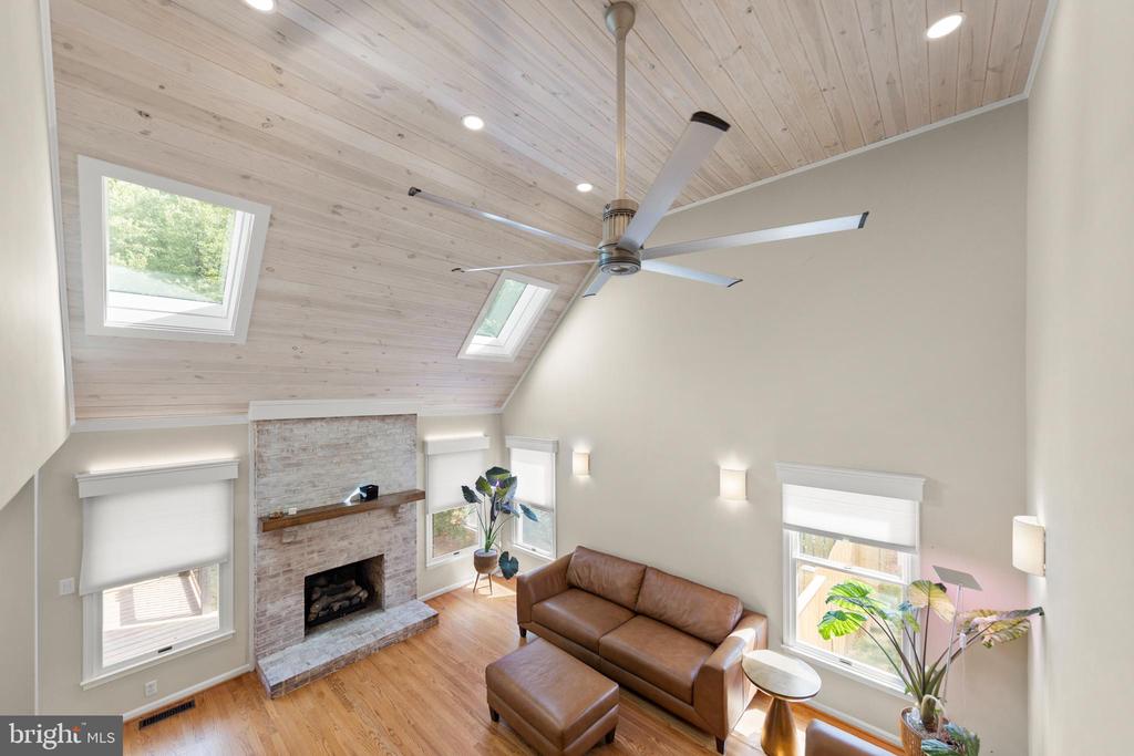 420 WESTSIDE STATION DRIVE