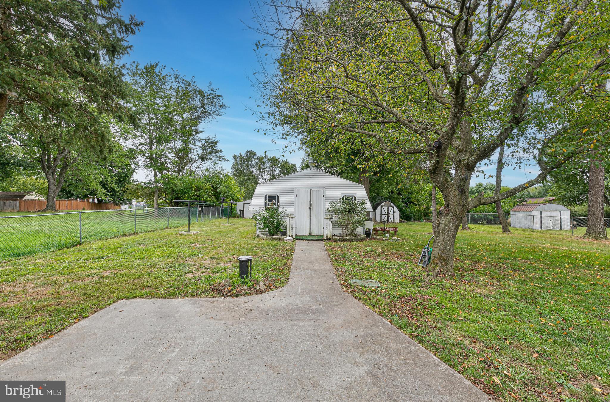 238 HACKBERRY DRIVE