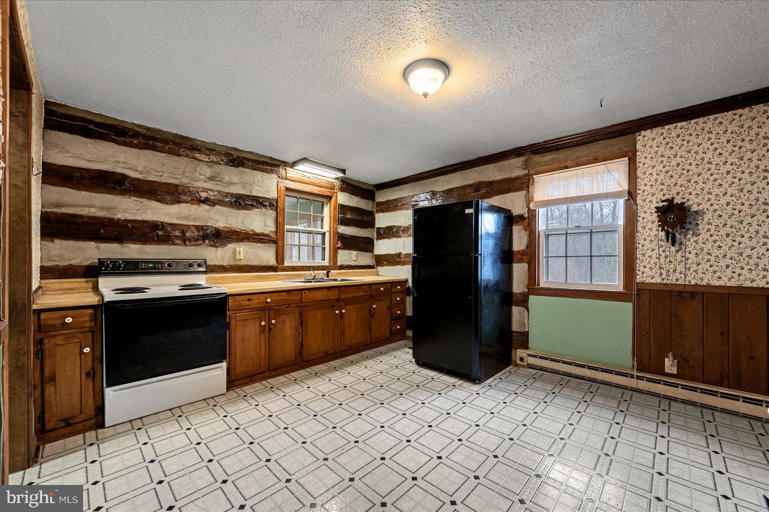 186 PINE CONE DRIVE