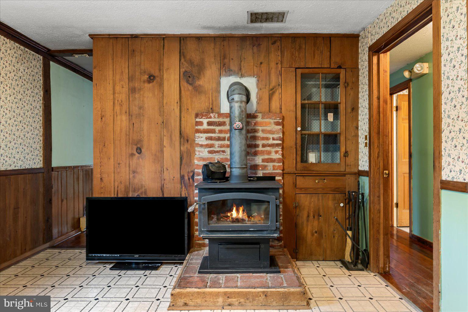 186 PINE CONE DRIVE